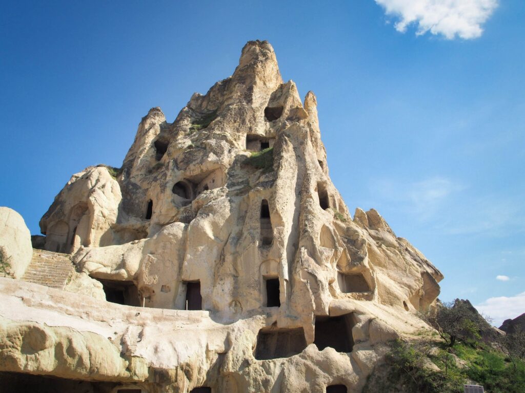 世界にはおしゃれな洞窟の家があるってホント！？